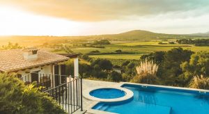 ¿Quieres saber todo acerca del Property Care en Casas de Lujo? En este artículo te lo contamos. Especialistas en Property Care en Mallorca.